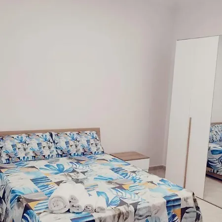 Lovin Puglia Vacation باري